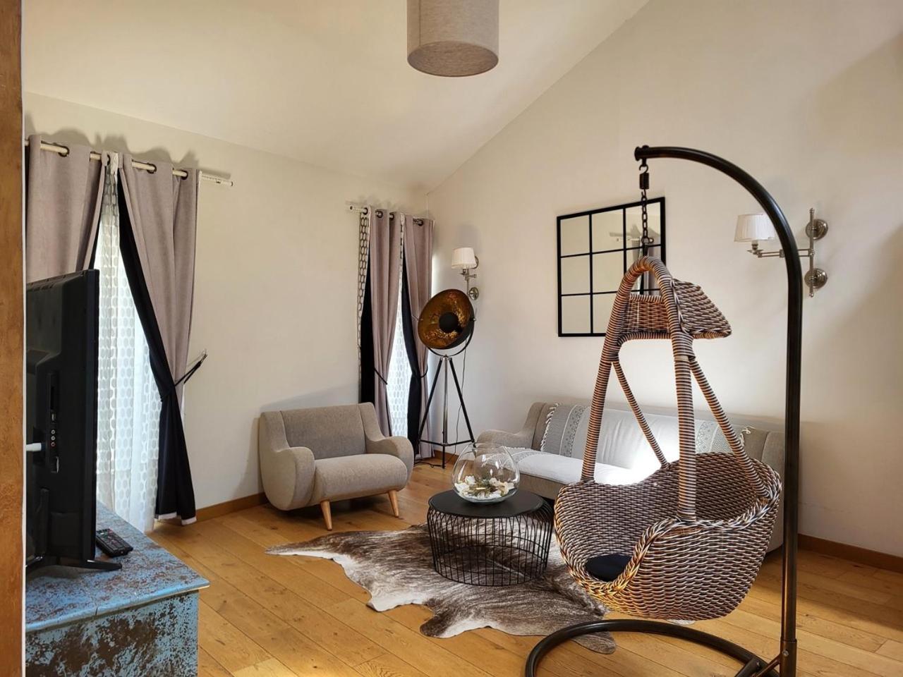 Maison D'Hotes Les Varietes Сен-Реми-де-Прованс Экстерьер фото
