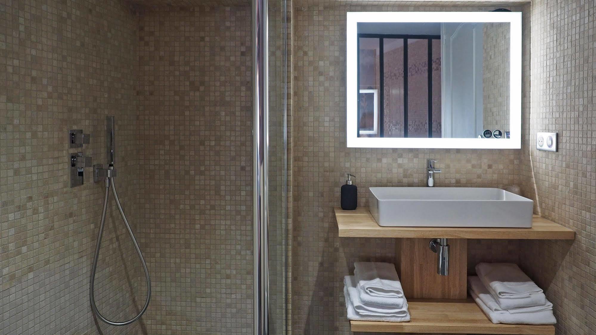 Maison D'Hotes Les Varietes Сен-Реми-де-Прованс Экстерьер фото